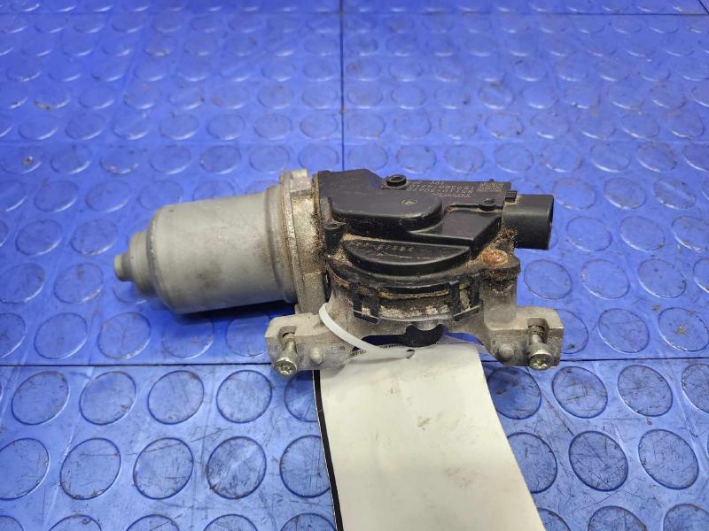 2013 Lexus GS 350 Wiper Motor Front