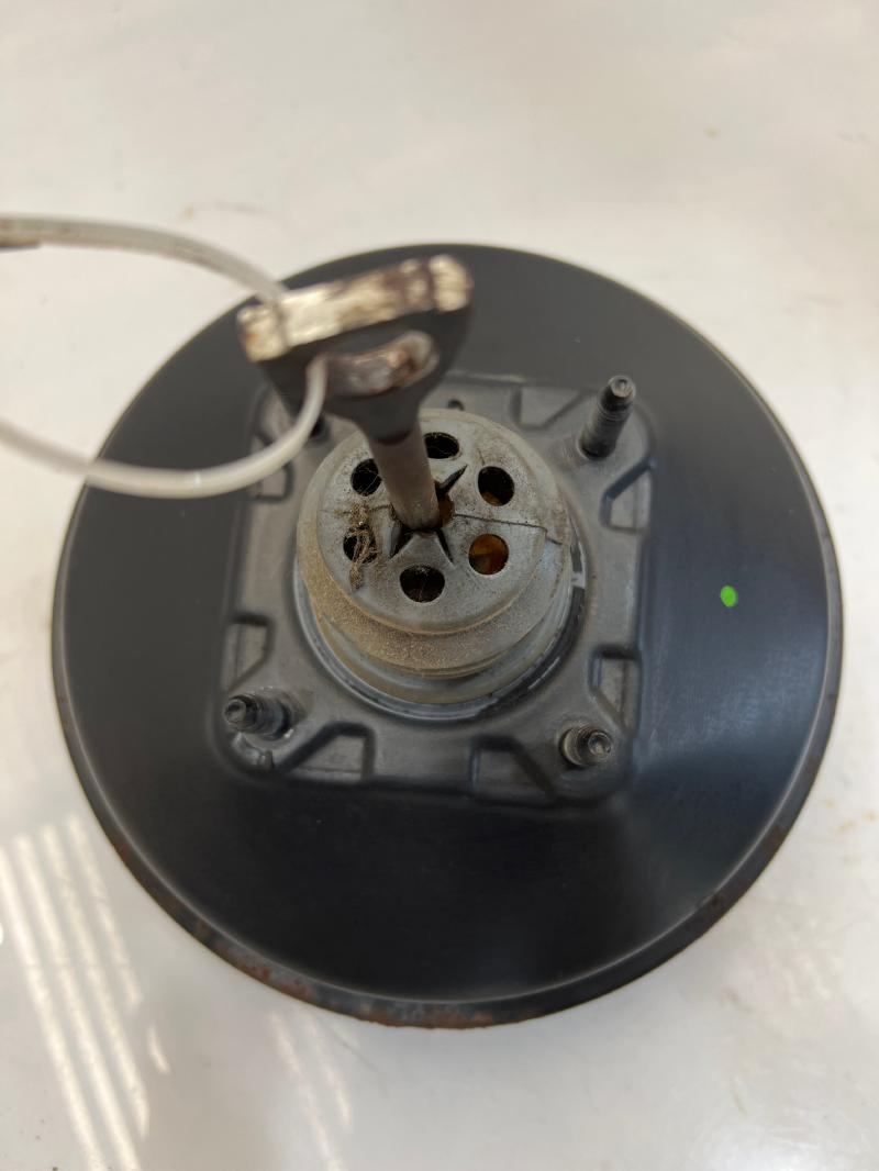 1999 Chevrolet Silverado 1500 Power Brake Booster