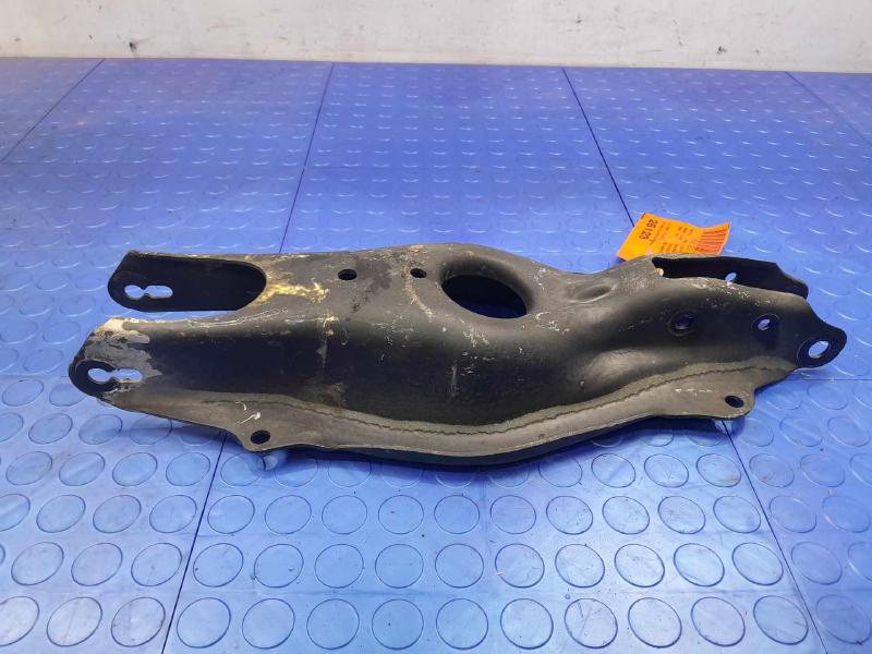 2017 Mercedes C-Class Lower Control Arm Rr