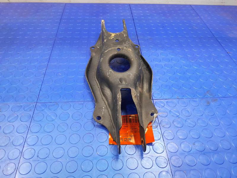 2017 Mercedes C-Class Lower Control Arm Rr