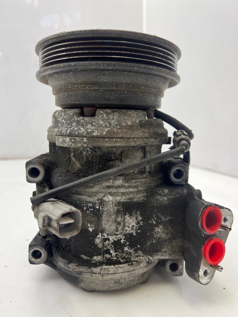 1997 - 2001 Toyota Camry 2.2L AC Compressor Assembly OEM 8832033100