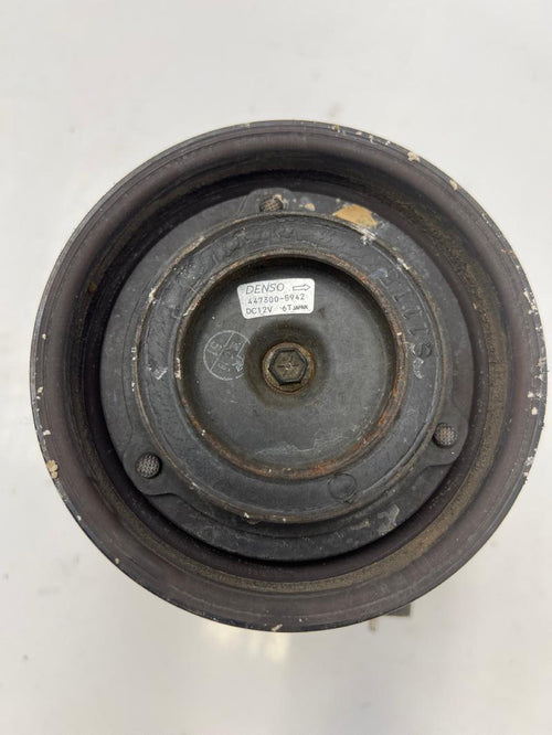 1997 - 2001 Toyota Camry 2.2L AC Compressor Assembly OEM 8832033100
