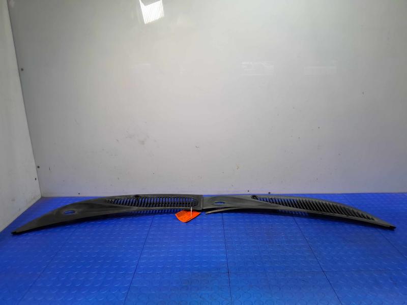2005 Ford Explorer Cowl