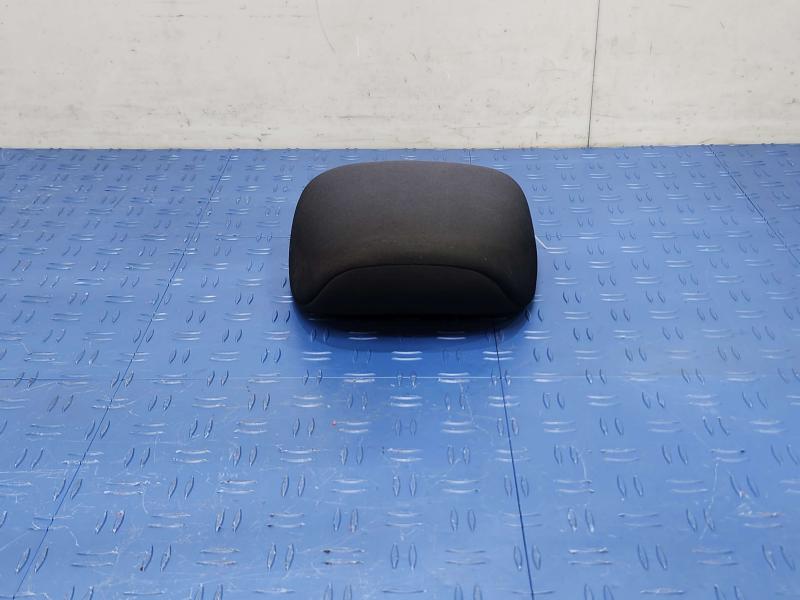2013 Toyota Yaris Headrest