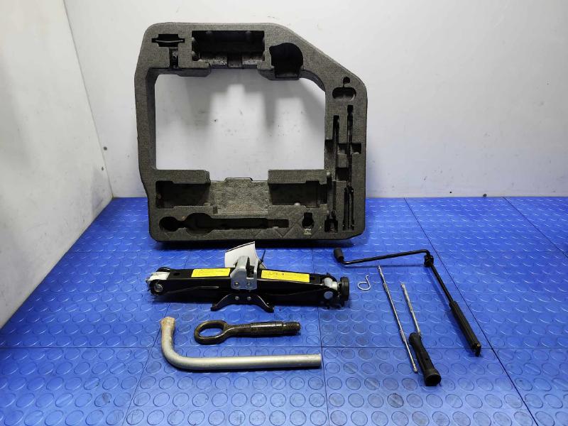 2009-2016 Audi A4 Sedan Spare Tire Tools Jack Kit Assembly OEM 8K0011031M