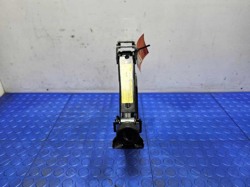 2009-2016 Audi A4 Sedan Spare Tire Tools Jack Kit Assembly OEM 8K0011031M