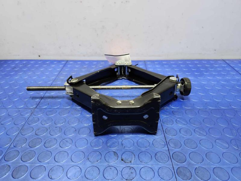 2009-2016 Audi A4 Sedan Spare Tire Tools Jack Kit Assembly OEM 8K0011031M