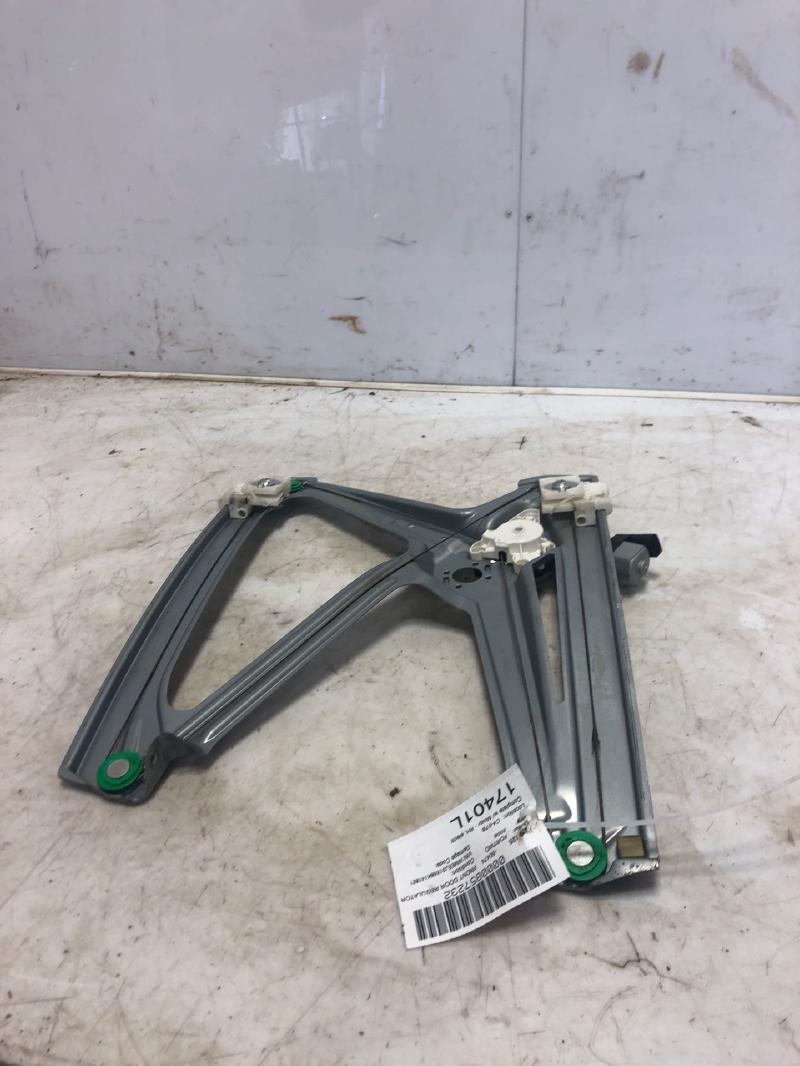 2008 Smart Fortwo Front Door Regulator