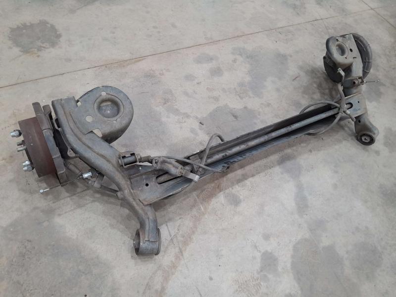 2010-2013 Kia Forte Beam Axle Assembly Torsion Axle - Disc Brakes OEM 551001M100