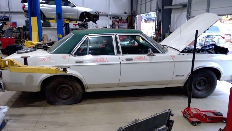 1978 Ford Granada Front Door Regulator