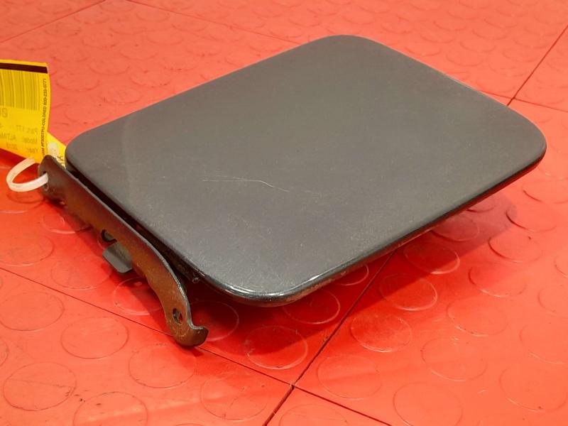 2015 Nissan Altima Fuel Tank Door