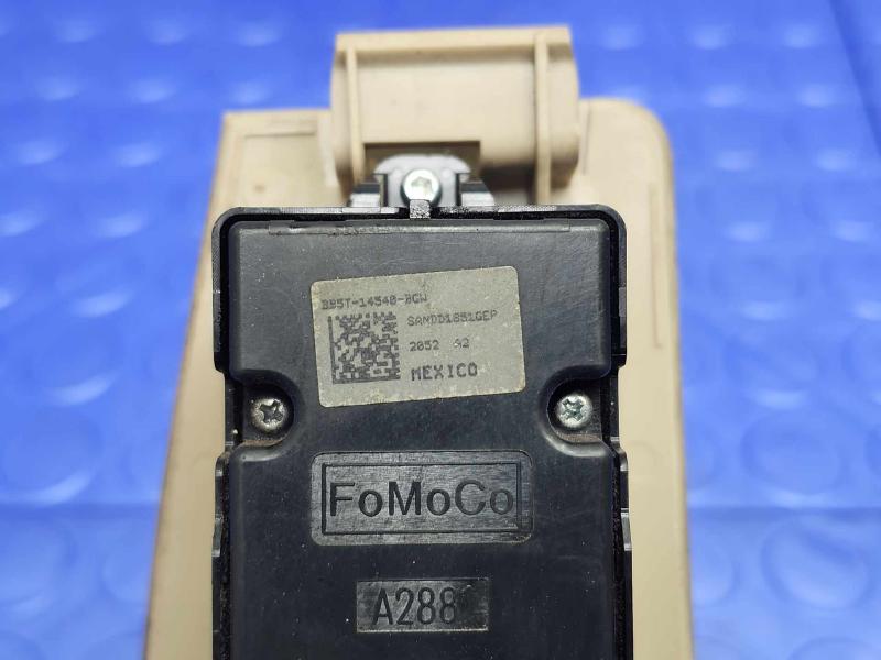 2013 Ford Taurus Door Switch Front