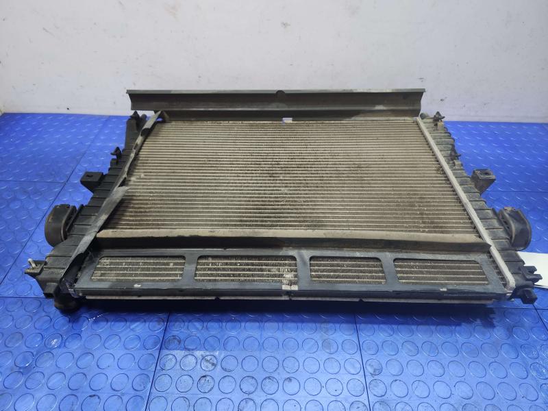 2003 Lincoln Town Car Radiator