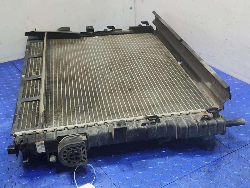 2003 Lincoln Town Car Radiator