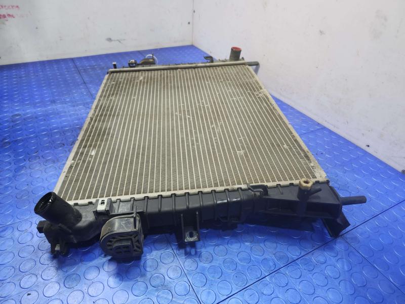 2003 Lincoln Town Car Radiator