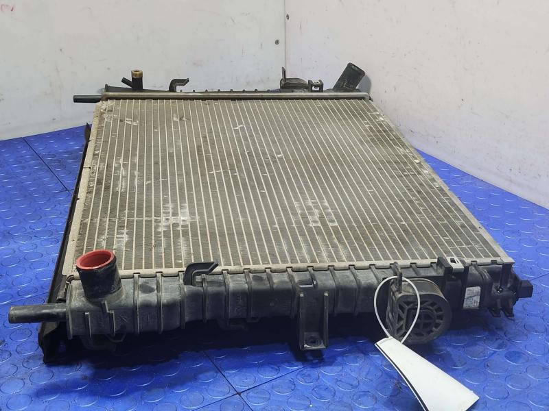 2003 Lincoln Town Car Radiator