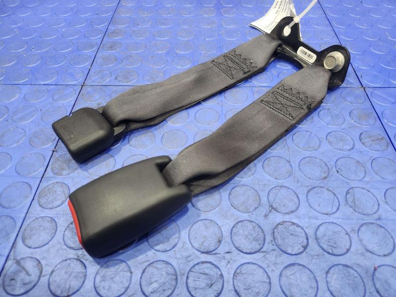 2011 Honda Pilot Rear Seat Belt