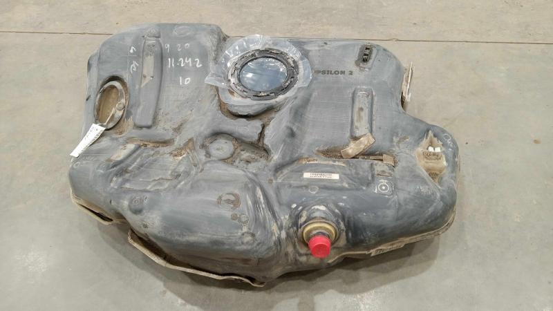 2011 Buick LaCrosse Fuel Tank Assembly