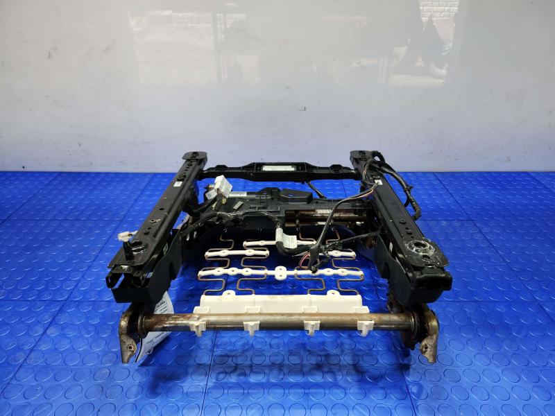 2022 Nissan Altima Seat Track