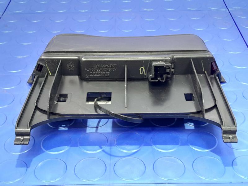 2016 Dodge Challenger 3Rd Brake Light Avoidance Lamp
