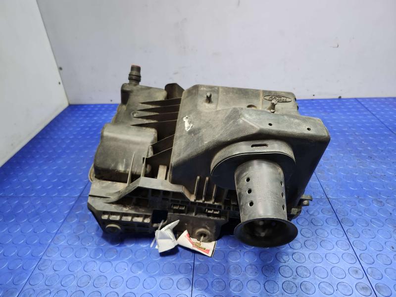 2008 Ford Expedition Air Cleaner