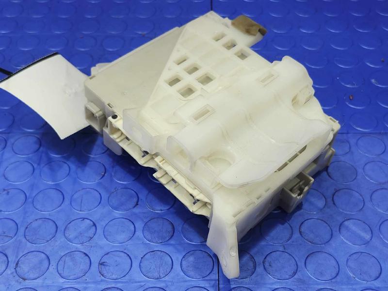 2011-2015 Toyota Prius 1.8L Instrument Panel Junction Block OEM 82730-47510