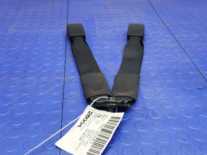 2019 Nissan Titan Rear Seat Belt
