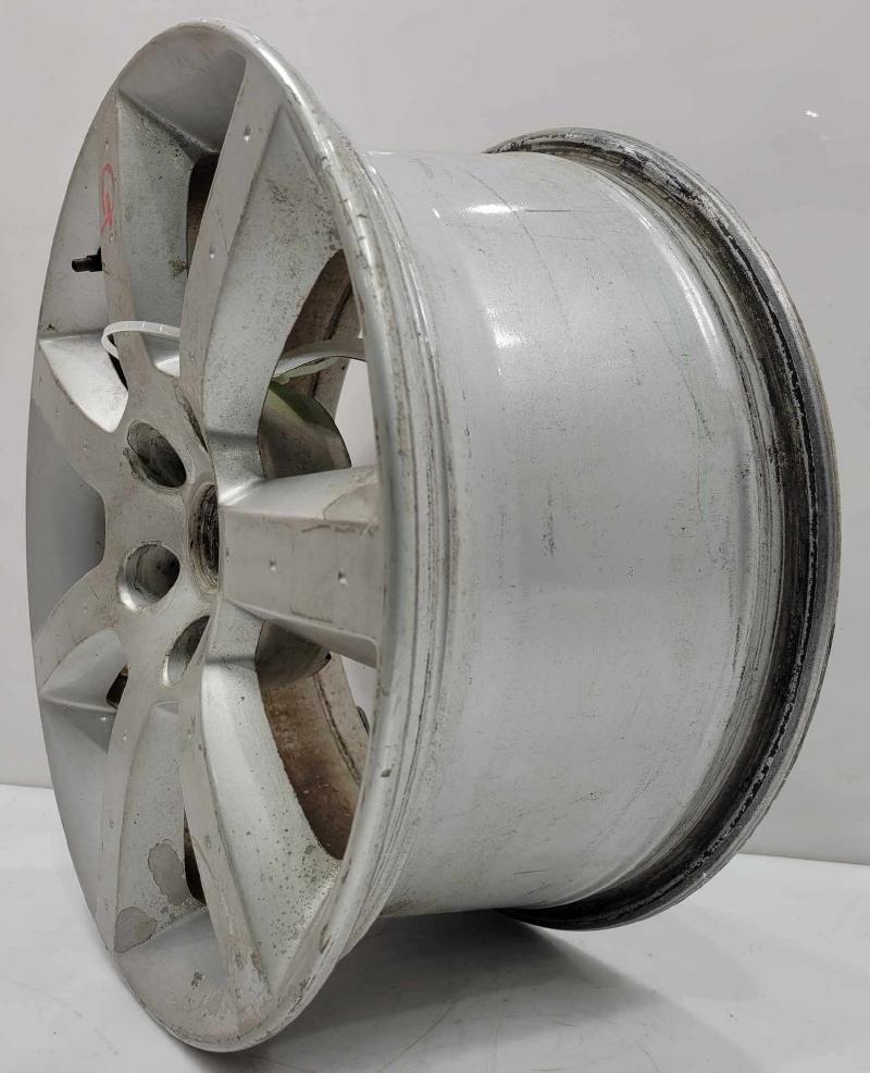 2003 Nissan 350Z Wheel