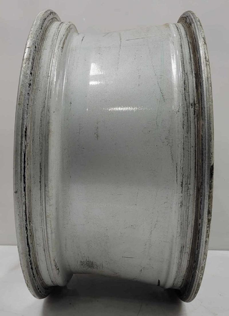 2003 Nissan 350Z Wheel