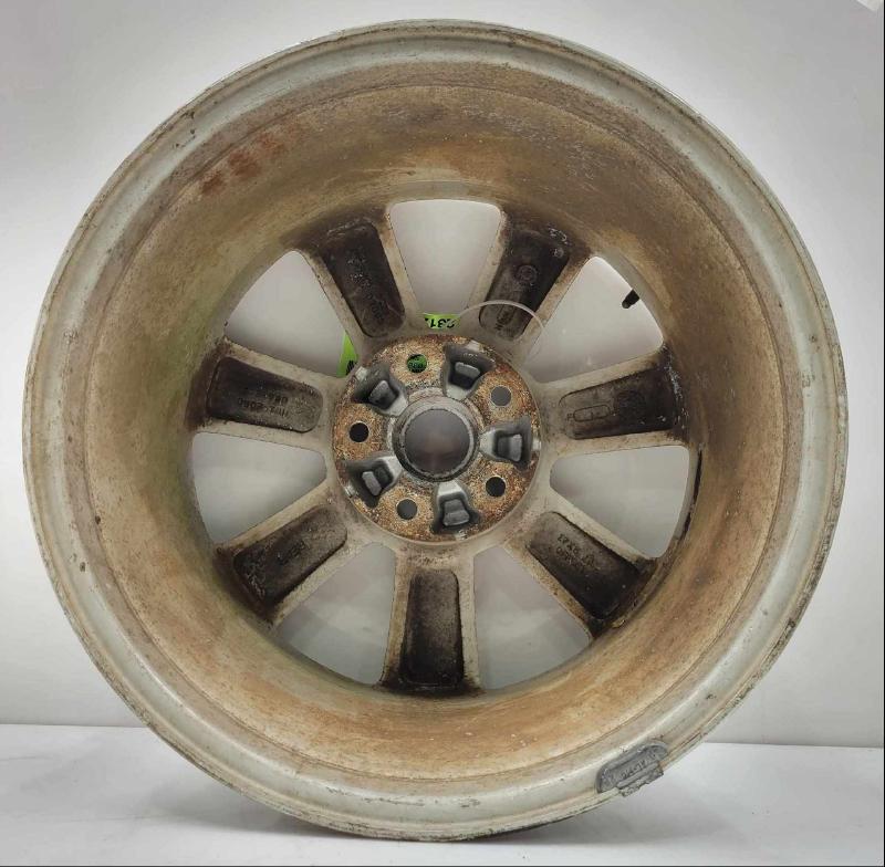 2003 Nissan 350Z Wheel