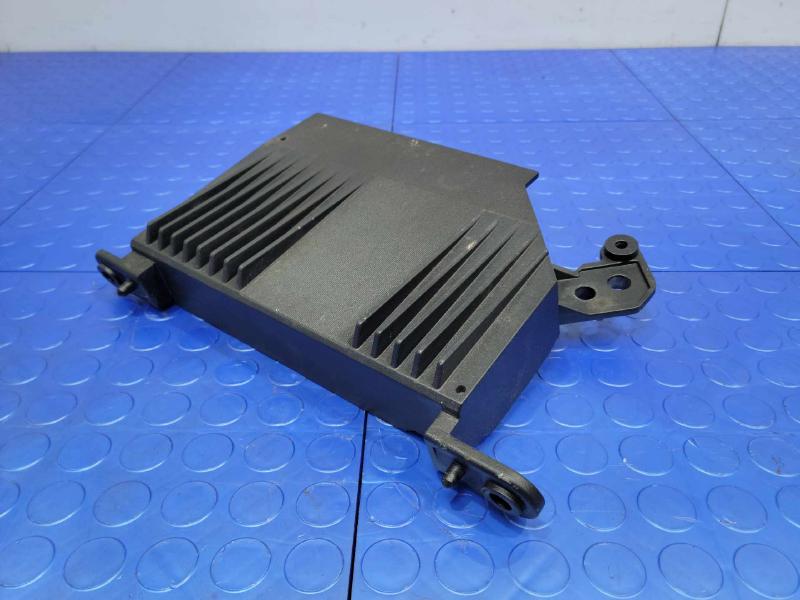 2016-2022 Volvo XC90 Radio Amplifier Booster Module OEM 31456203