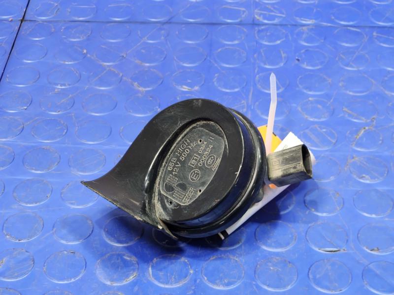 2015 Volkswagen Beetle Horn