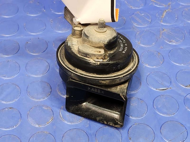 2015 Volkswagen Beetle Horn