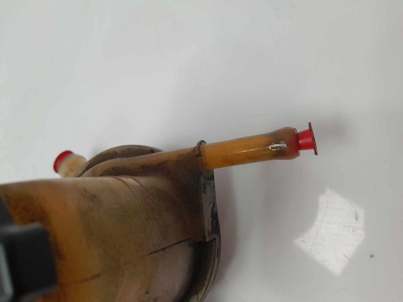 2001 - 2005 Toyota Rav4 Power Steering Fluid Reservoir OEM 4436042030
