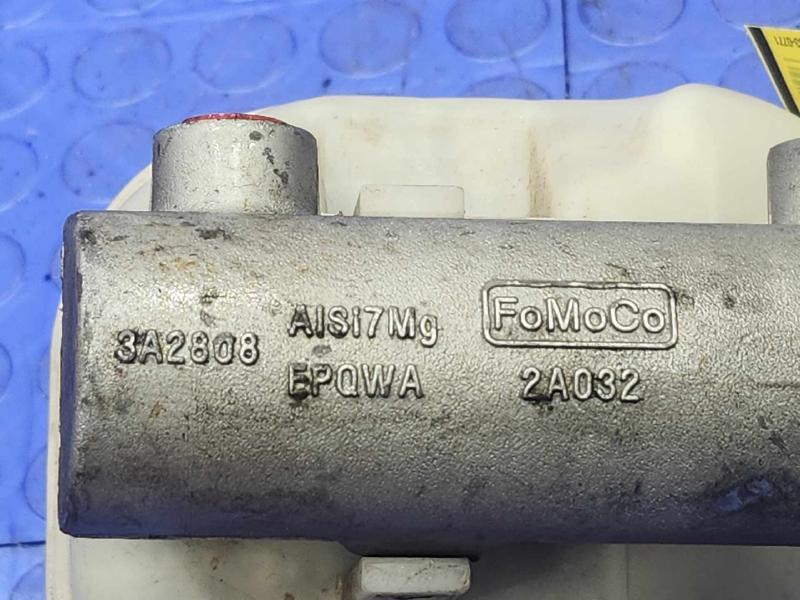 2011-2012 Ford F-250 F-350 Brake Master Cylinder Assembly Genuine OEM BC3Z2140A