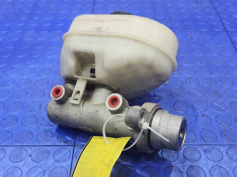 2011-2012 Ford F-250 F-350 Brake Master Cylinder Assembly Genuine OEM BC3Z2140A