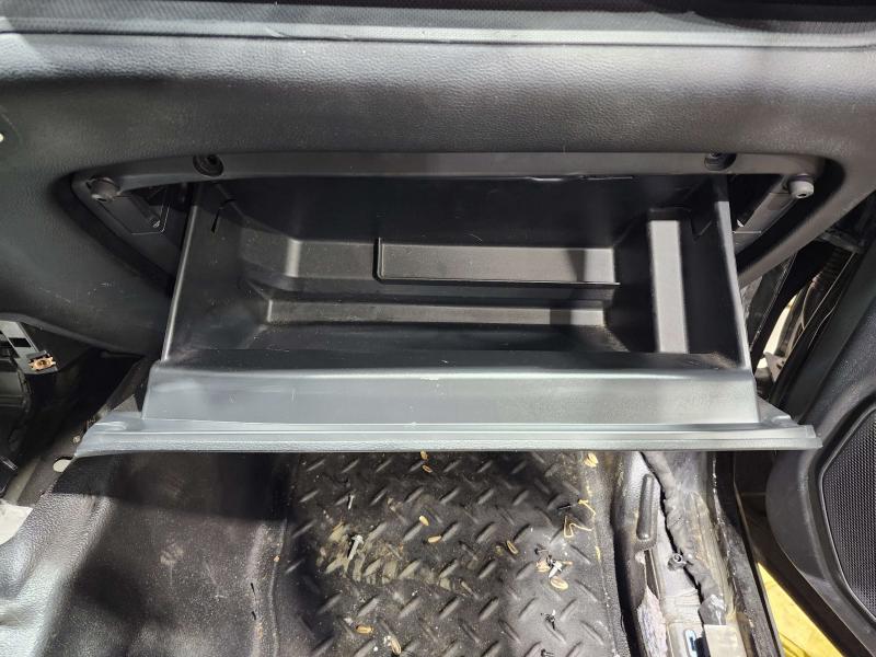 2021 Ford Explorer Glove Box