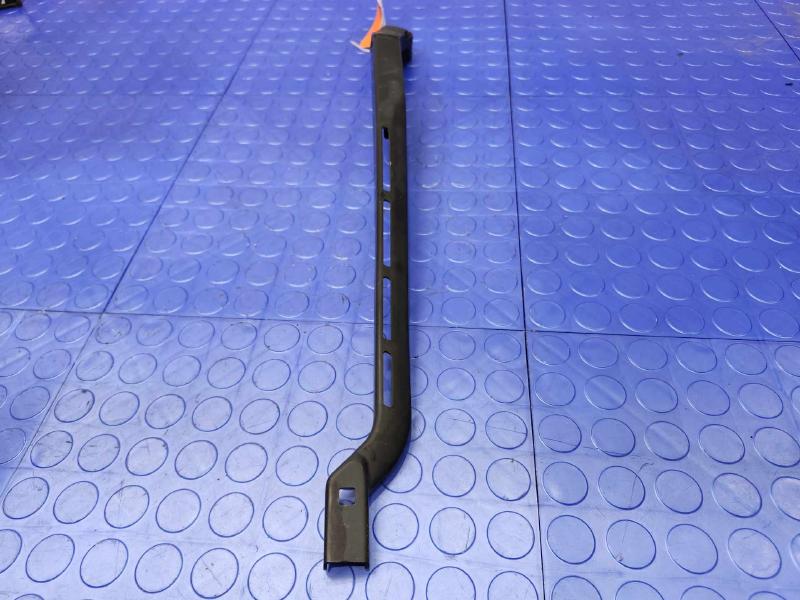 2014 Chevrolet Silverado 1500 Wiper Arm
