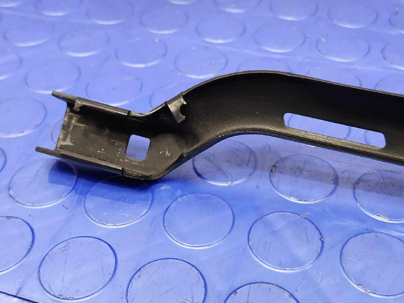 2014 Chevrolet Silverado 1500 Wiper Arm