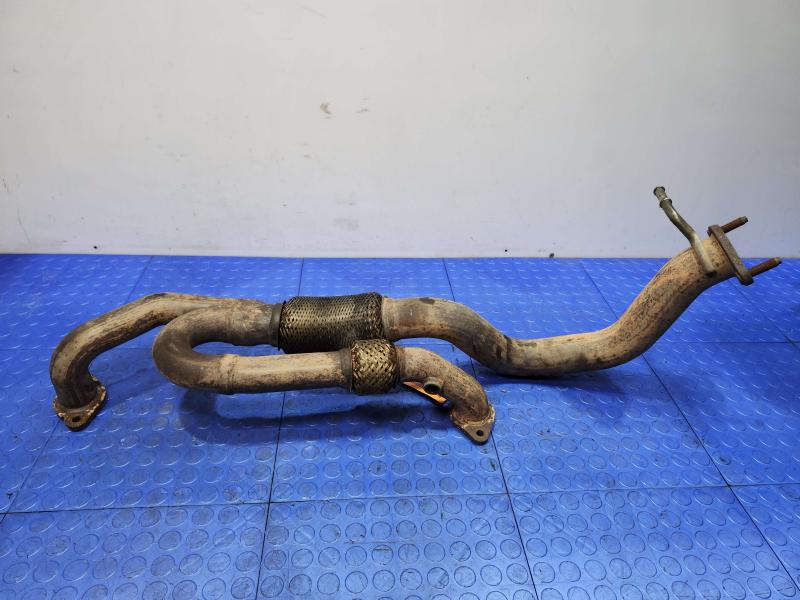 2015-2018 Kia Sedona 3.3L Front Exhaust Crossover Pipe Genuine OEM 28610A9100