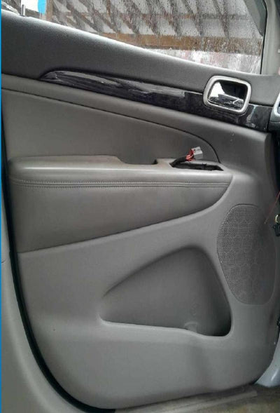 2011 Jeep Grand Cherokee Front Door Trim Panel