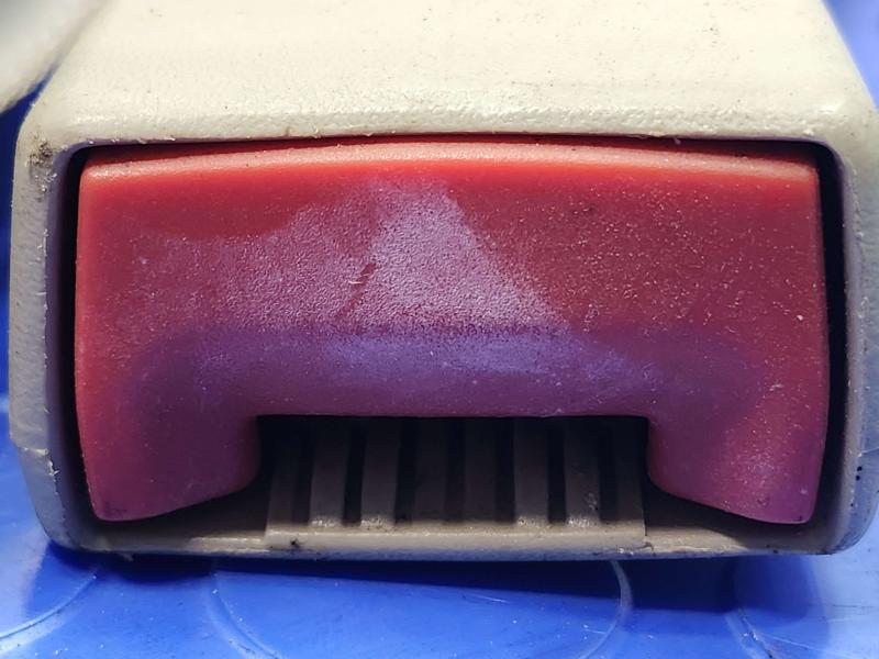 2003 Lincoln Town Car Rear Seat Belt
