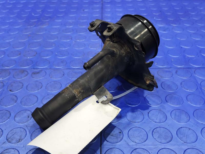 2015 GMC Yukon XL Fuel Filler Neck Assembly Filler Pipe Genuine OEM 22772987