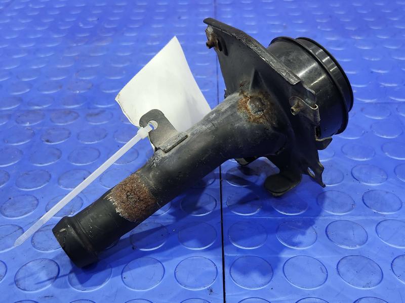 2015 GMC Yukon XL Fuel Filler Neck Assembly Filler Pipe Genuine OEM 22772987