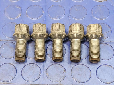 2015 Volkswagen Beetle Lug Nuts
