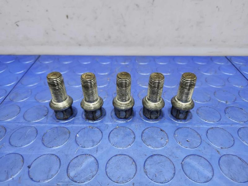 2015 Audi A4 Lug Nuts