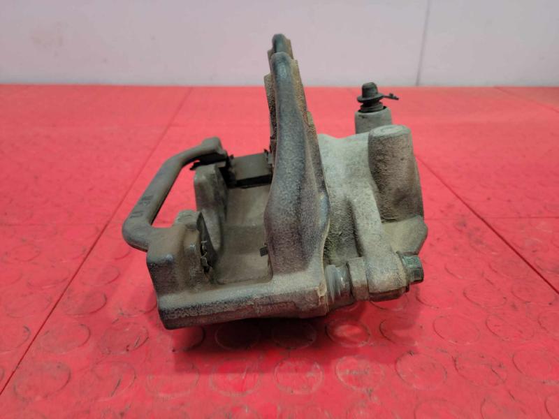2013 GMC Yukon Caliper