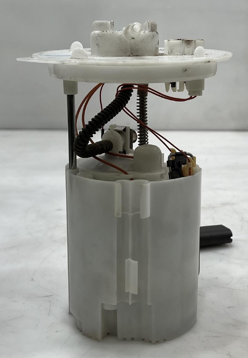 2012 - 2018 Ford Focus Fuel Pump Assembly w/o Flex Fuel OEM BV6Z9H307U