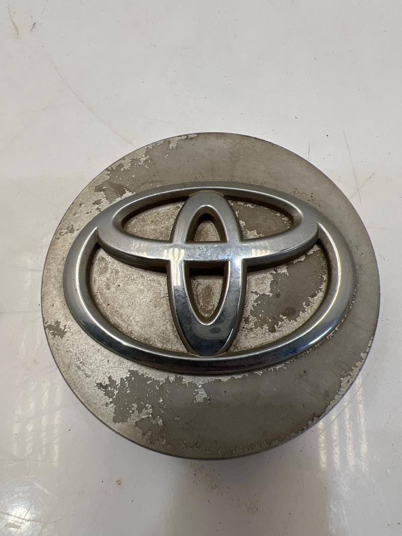2011 Toyota Highlander Center Cap
