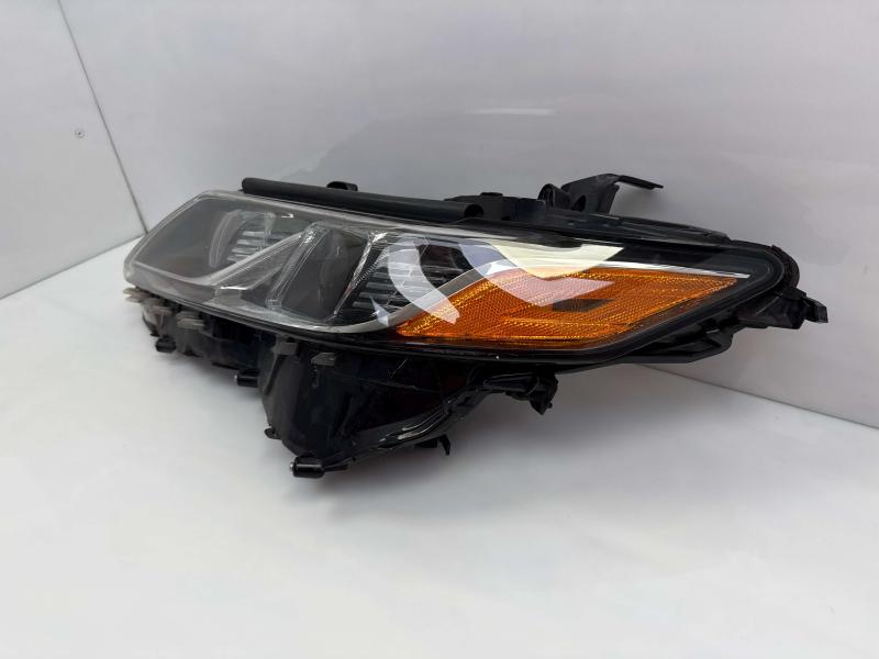 2018 Toyota Camry Headlamp Assembly